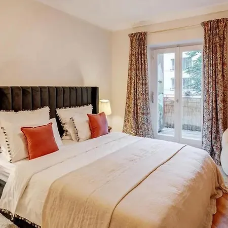 4bdr Close To Marienplatz Apartment- If You Want To Book, Please Contact On Wh-ats-app - 0034-635-518-216 !!!! Apartment Munich