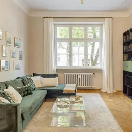 Apartment 4bdr Close To Marienplatz Apartment- If You Want To Book, Please Contact On Wh-ats-app - 0034-635-518-216 !!!!